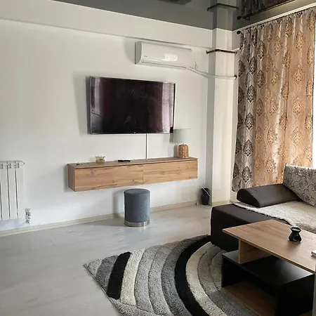 Apartment Cristian Navodari