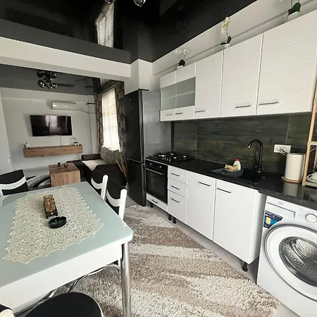 Cristian Apartment *